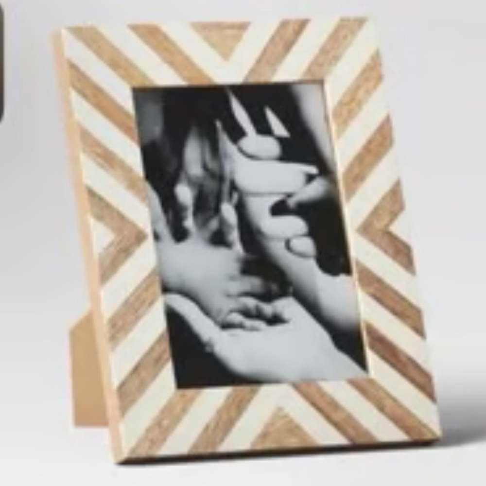 THRESHOLD NWT Herringbone photo frame -5x7